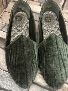 Women’s Birdie Velvet Slip-On Flats in Deep Green Sz 10.5